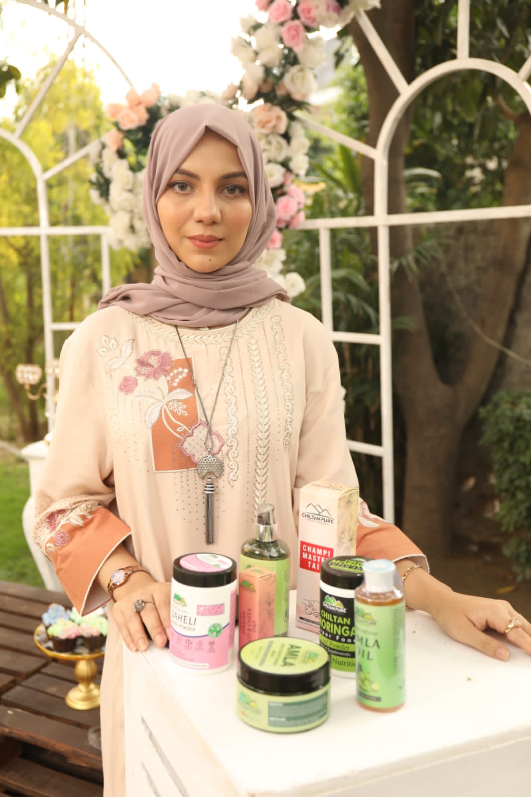 Pinkish Lips 👄 & Cheek Tint - Organic Liquid stain for lips, Nourish Lips & Hydrate lips all day - Most Favourite Tint in PAK 🇵🇰 - ChiltanPure