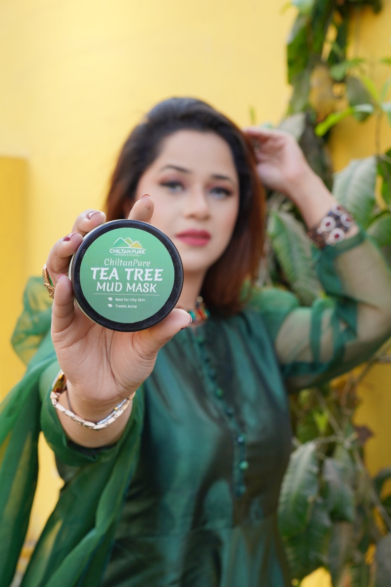Tea Tree Mud Mask – Relaxing, Detoxifying, Refines Skin Pores, Protective Against Sun Damage - ChiltanPure